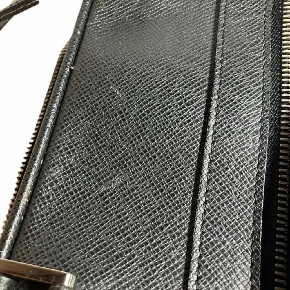 Louis Vuitton this authentic